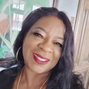 Meet your Posher, Pearl